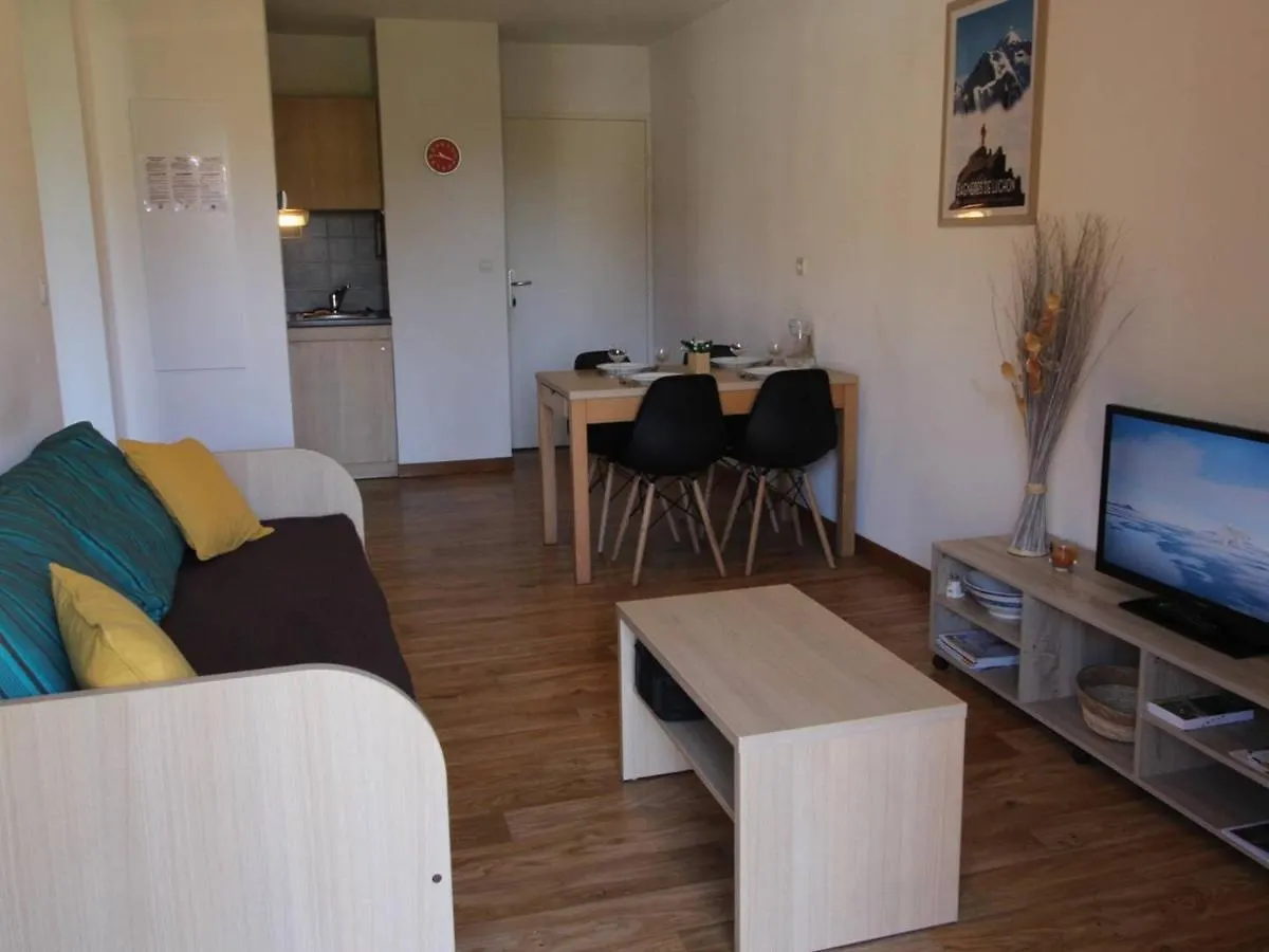 Appartement T2 Avec Balcon, Parking Et Wifi - Proche Thermes Et Centre Ville, 4 Pers. - Fr-1-313-222 Bagnères-de-Luchon Apartament